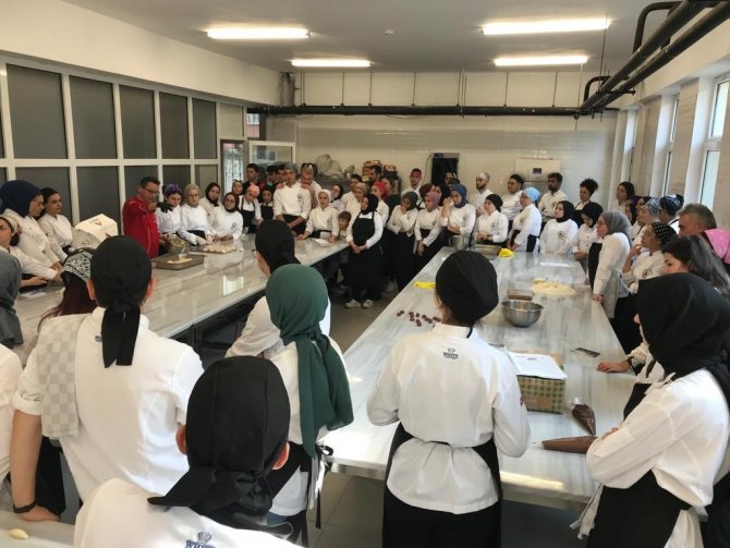 Öğrenciler Unlu Mamuller Ürünleri Yaptı