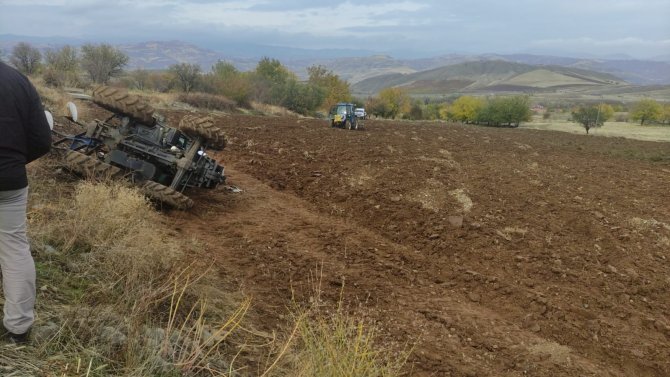 Elazığ’da Traktör Devrildi: 1 Yaralı