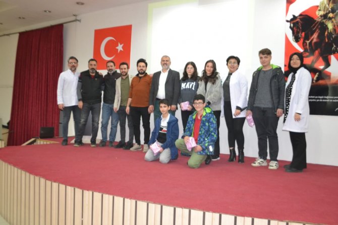 Başarılı Öğrenciler Ödüllendirildi