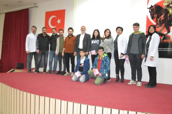 Başarılı Öğrenciler Ödüllendirildi