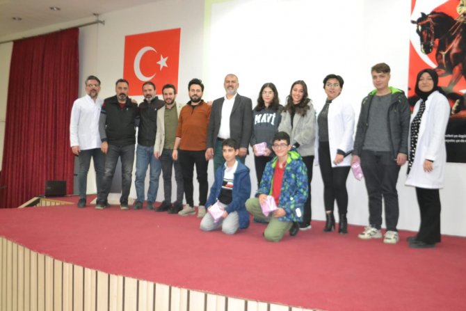 Başarılı Öğrenciler Ödüllendirildi