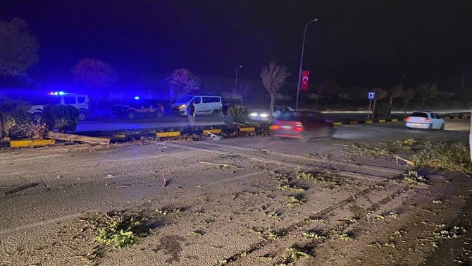 Gaziantep’te Çevik Kuvvet Aracı Kaza Yaptı: 5 Yaralı