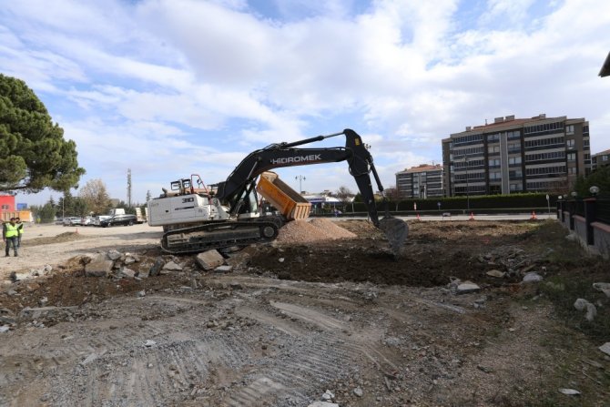 İ̇negöl’ün Batı Girişi Yeni Düzenlemeyle Daha Güvenli Hâle Geliyor