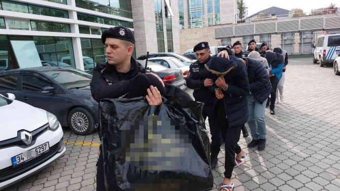 İ̇stanbul’dan Samsun’a Kurye İle Uyuşturucu Sevkiyatına 7 Gözaltı