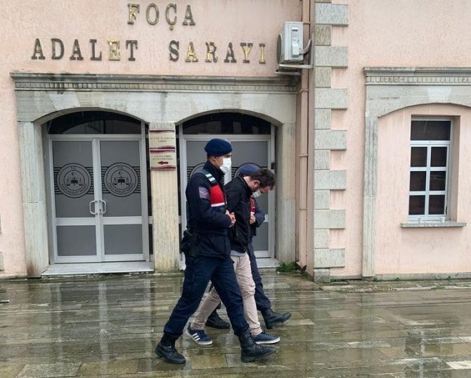 İ̇zmir’de Firari 17 Suçlu Yakalanarak Tutuklandı