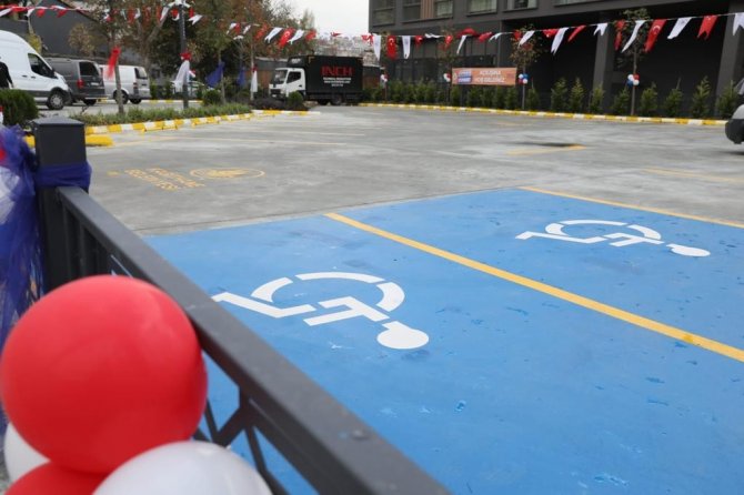 Kağıthane’de Yeni Bir Otopark Hizmete Açıldı