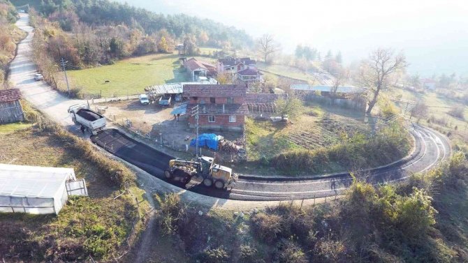 Karabük’te Köyler Konforlu Yola Kavuşuyor