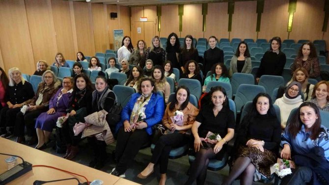 İ̇ş Kadınları Hikayelerini Ve Deneyimlerini Anlattı