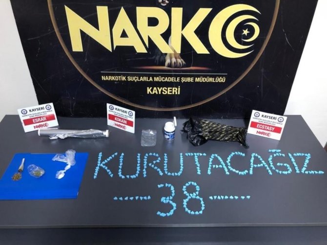 Polis, 1 Haftada 76 Zehir Tacirini Enseledi