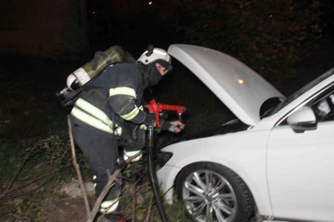 Kontrolden Çıkan Otomobil Boş Araziye Daldı: 1 Yaralı