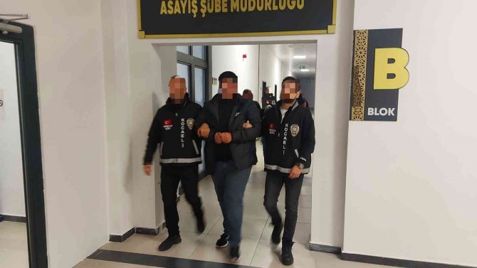Aynı Yöntemle 8 İlde Milyonluk Hırsızlık Yapan Şüpheliler Yakalandı