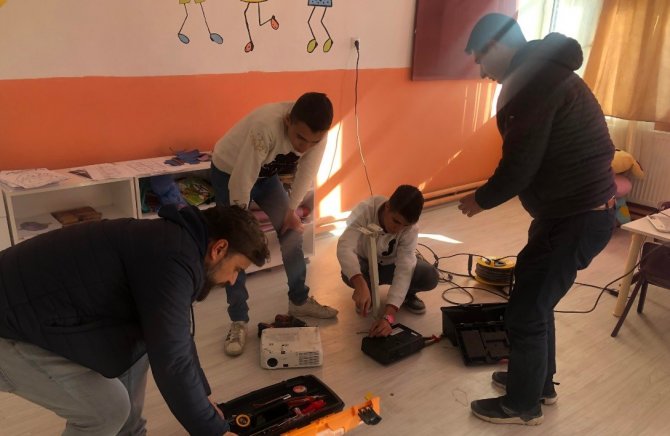 Gönüllere Dokunan Proje