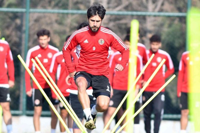 Hasan Eğilmez: “Her Maça Kazanmak İçin Çıkıyoruz”