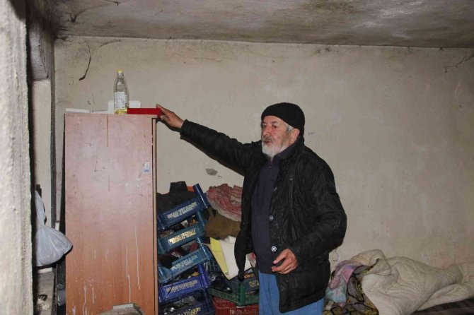 Kıbrıs Gazisinin İçler Acısı Hali Yürek Burktu