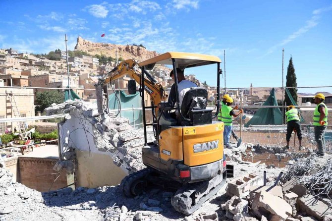 Mardin’in Turizmi İçin 132 Bağımsız Yapı Yıkıldı