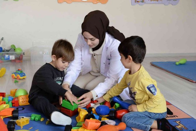 Anneler Seminere, Çocuklar Atölyeye