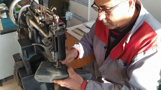 Ayakkabı Tamircisi Dükkanını Devredecek Çırak Arıyor