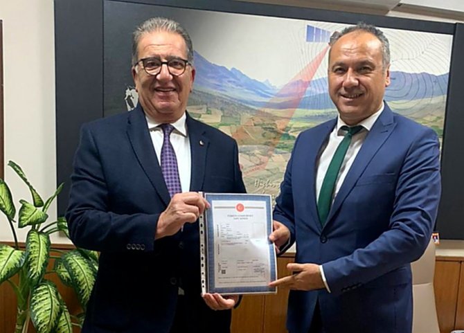 Söke’de Lisanslı Depo Arazisinin İnşaat Hakkı Tapusu Teslim Alındı