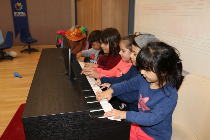 İ̇nfaz Kurumunda Annelerinin Yanında Büyüyen Çocuklar Sgm’de Ağırlandı