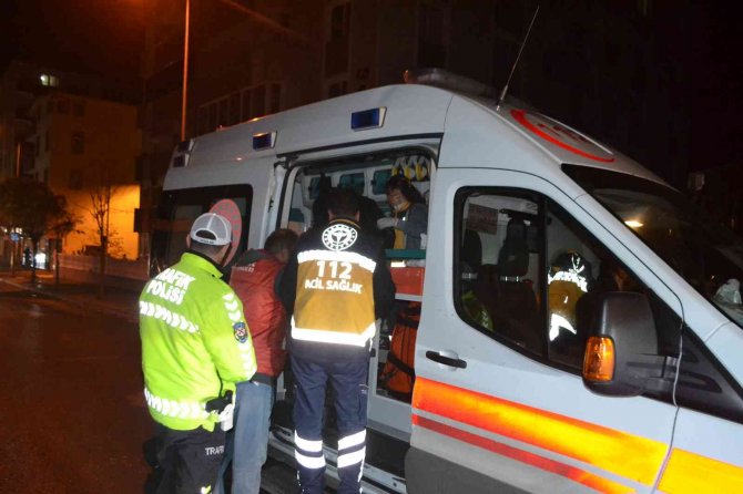 Kaygan Zemin Kazaya Neden Oldu: 1 Yaralı