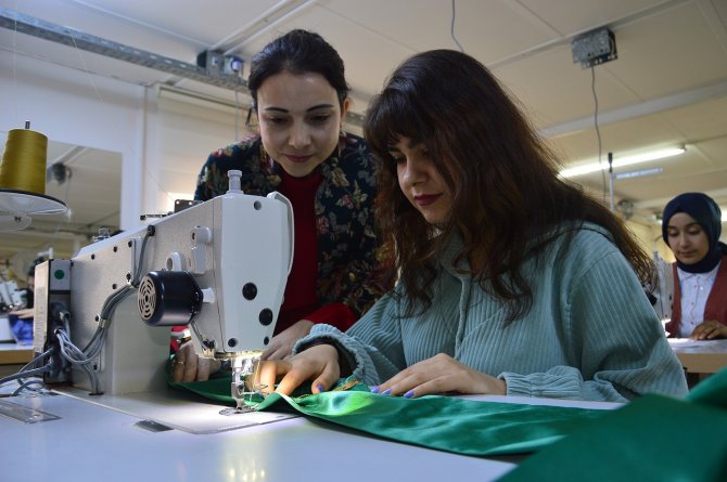 Subü Öğrencilerinin 53 Projesine Tübi̇tak Desteği