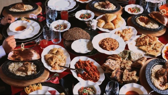 Türk Mutfağının Uzmanı, Uşak Yemeklerine Hayran Kaldı