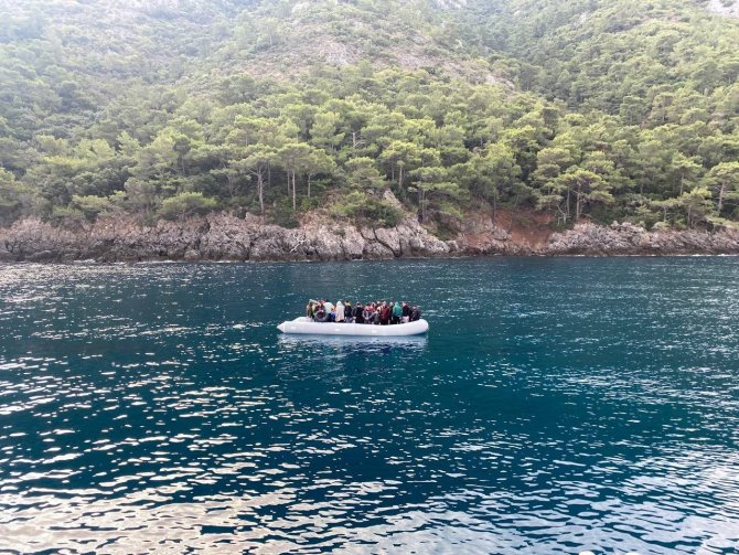 Üç Farklı Olayda 32 Düzensiz Göçmen Kurtarıldı