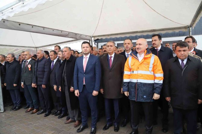 Narince- Gerger Karayolunun Temeli Atıldı