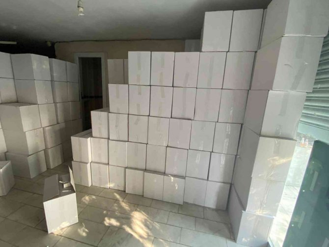 Adana’da 41 Milyon Kaçak Makaron Ele Geçirildi