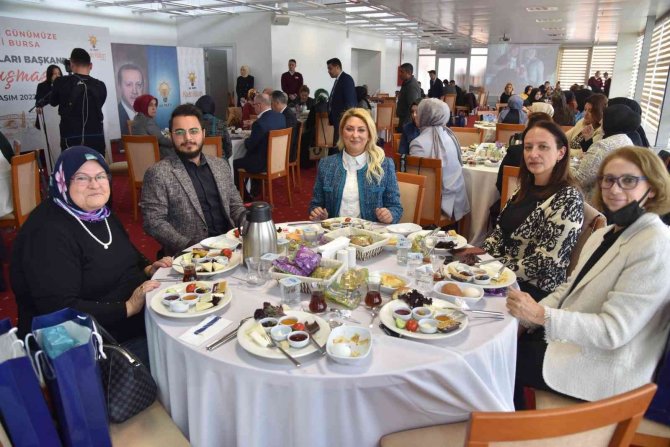 Ak Partili Kadınlar Türkiye Yüzyılı İçin Hazır