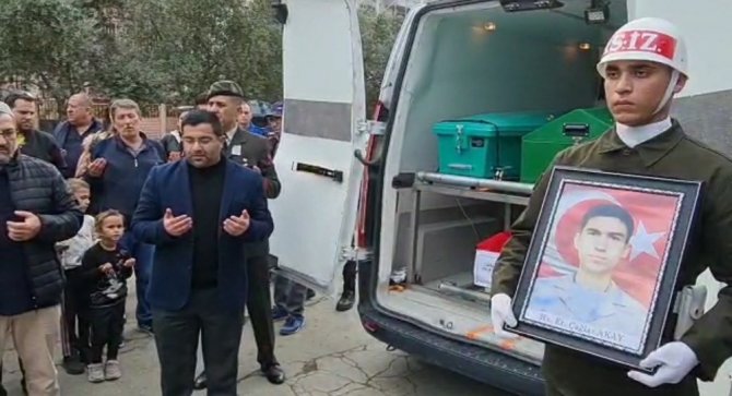 Bir Haftalık Asker Kalbine Yenik Düştü