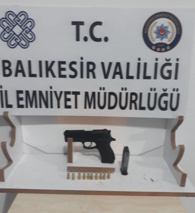 Balıkesir Polisinden Asayiş Ve Kaçakçılık Operasyonu