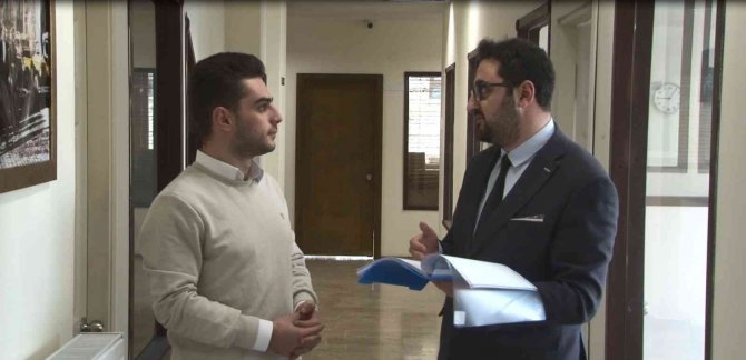 Vatandaşın Emekli Maaşına Haciz Koyan Bankayı Mahkeme Haksız Buldu
