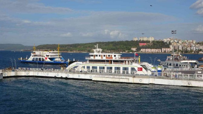 Gökçeada Ve Bozcaada’ya Yarınki Feribot Seferlerine Fırtına Engeli