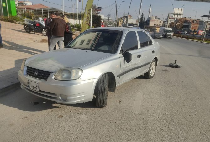 Hastaneden Dönen Baba Kız, Tırın Altında Kalmaktan Son Anda Kurtuldu
