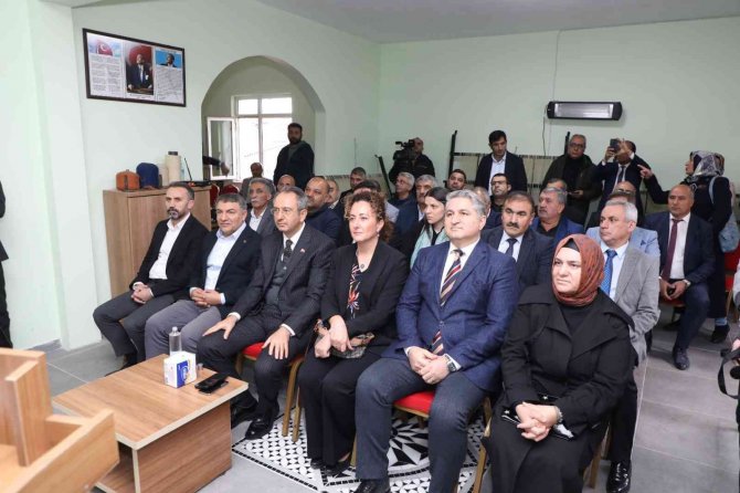 Dilovası’na Yeni Kilim Dokuma Merkezi