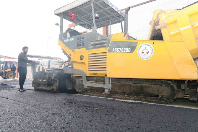 Erenler’de 15 Sokak Daha Asfalt İle Yenilendi