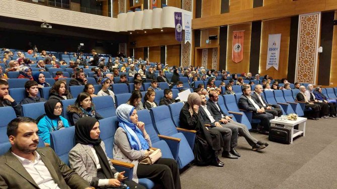 Esenler’de Çocuk Hakları Panelde Anlatıldı