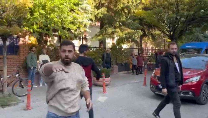 İ̇ha Muhabirini Tehdit Eden Şahıs Özür Diledi