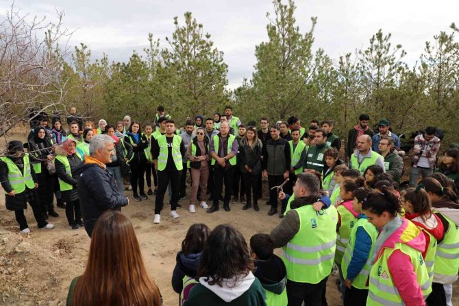 Fidanlar Toprakla Buluştu