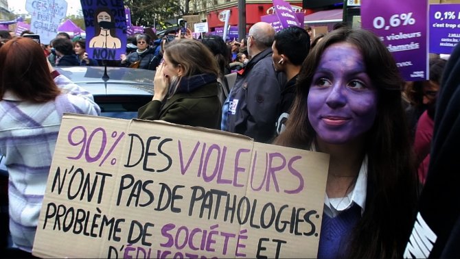 Paris’te Kadın Cinayetleri Protestosu
