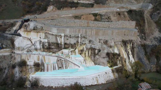 Mavi Göl’ün De İçerisinde Yer Aldığı Kuzalan Tabiat Parkı’nda Sonbahar