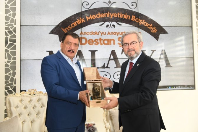 Rektör Ünüvar’dan Malatya’ya Övgü
