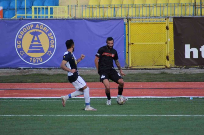 Karşıyaka, Ağrı’da Takıldı