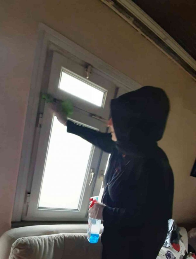 Yaşlıların Gönüllerine Dokunuyorlar