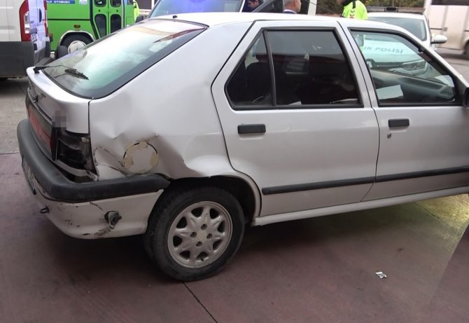 Otomobille Çarpışan Motosiklet Sürücüsü Ağır Yaralandı