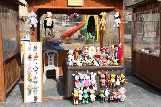 Tarihi Meydanda En Renkli ‘Pazar’