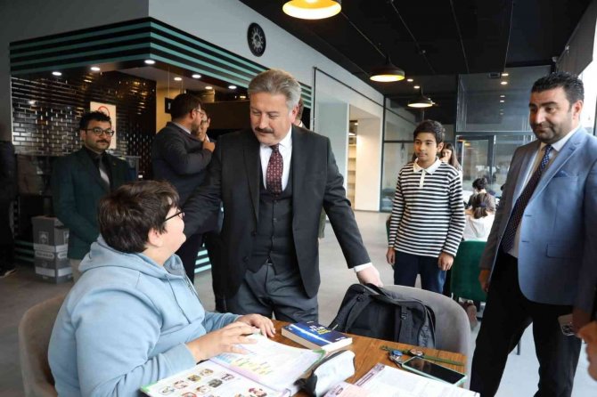 Melikgazi’nin Kütüphanelerine Büyük İ̇lgi