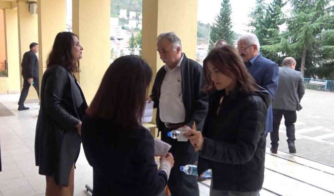 Giresun’da 11 Okulda 3 Bin 134 Öğretmen Uzman Öğretmenlik Sınavına Girdi