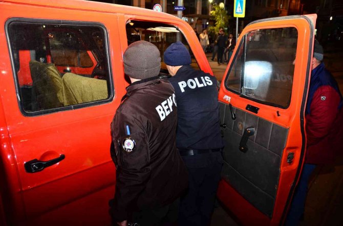 Samsun’da Uyuşturucu Madde Ve Çalıntı Motosiklet Ele Geçirildi